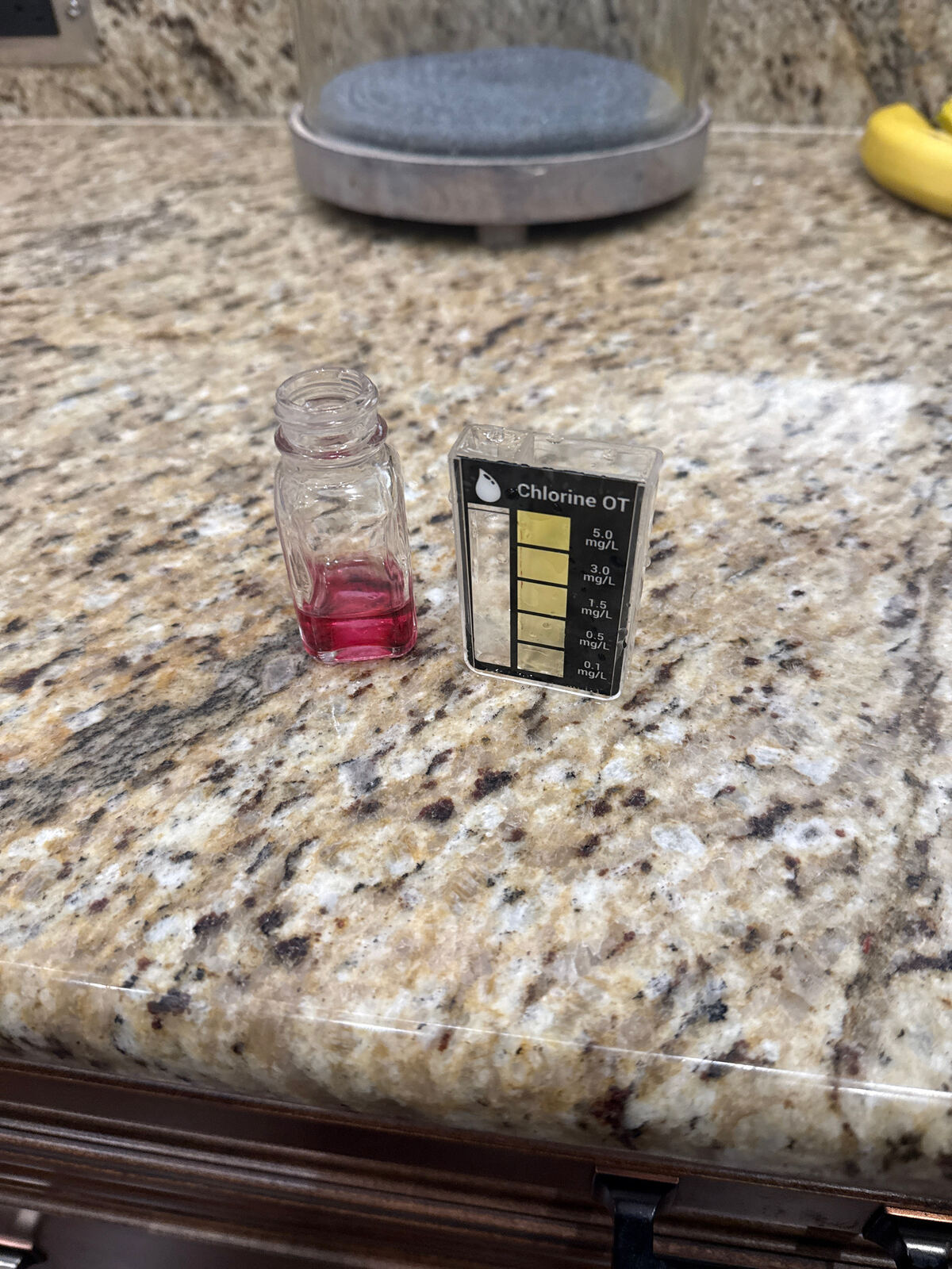 Free water test kit showing chlorine test result